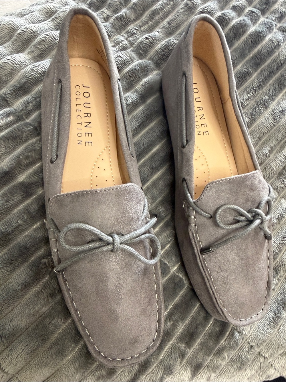 Journee Collection Mocacin with laces
